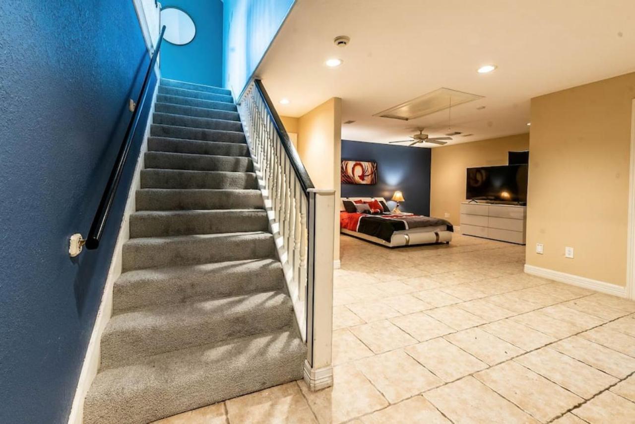 יוסטון Huge 6 Bedroom With Pool, Spa, 85 Inch Tv, Game Room מראה חיצוני תמונה
