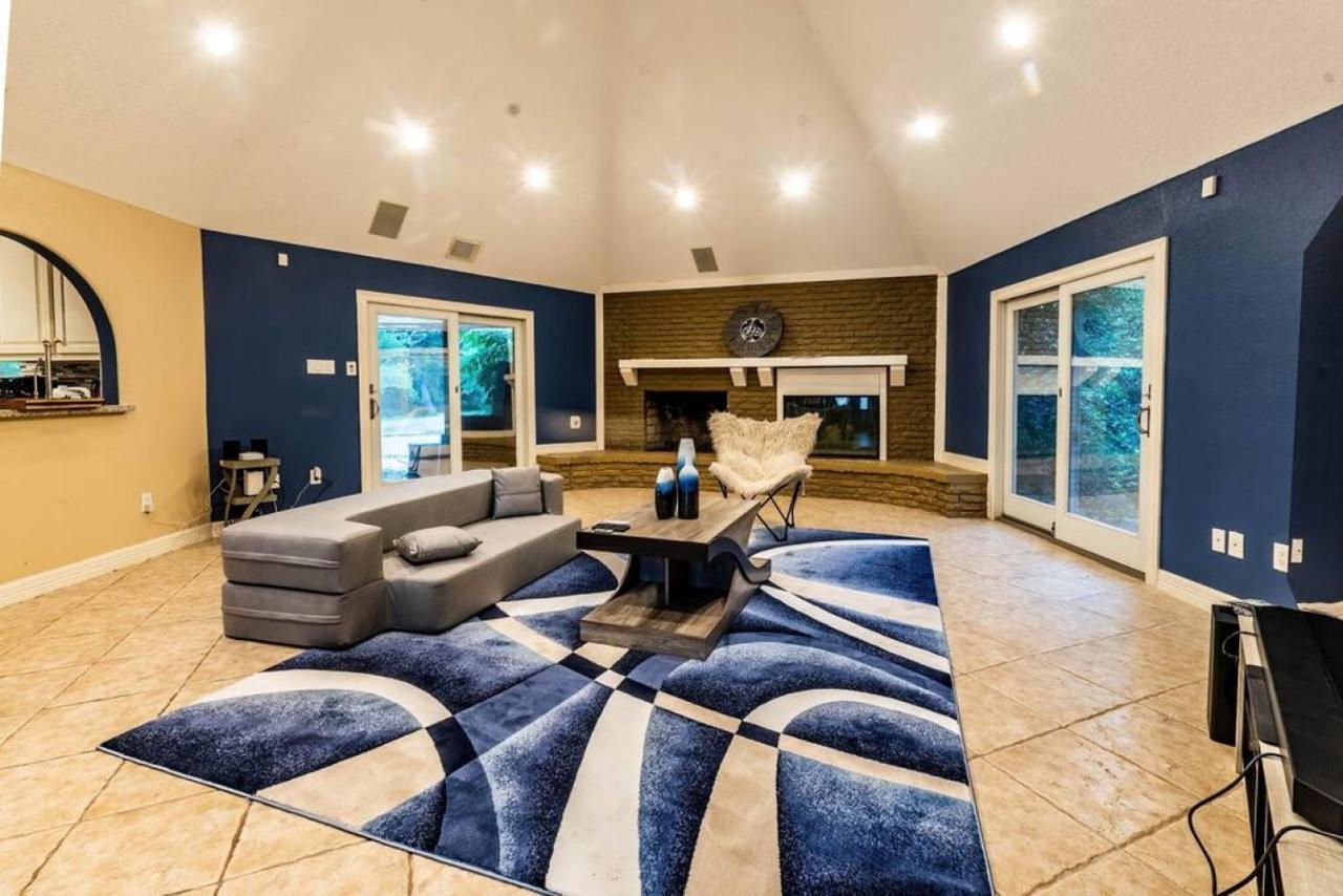 יוסטון Huge 6 Bedroom With Pool, Spa, 85 Inch Tv, Game Room מראה חיצוני תמונה