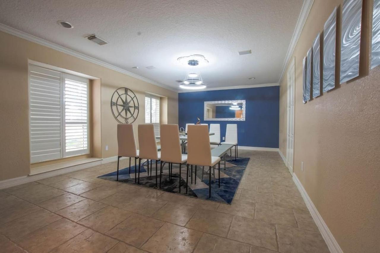 יוסטון Huge 6 Bedroom With Pool, Spa, 85 Inch Tv, Game Room מראה חיצוני תמונה