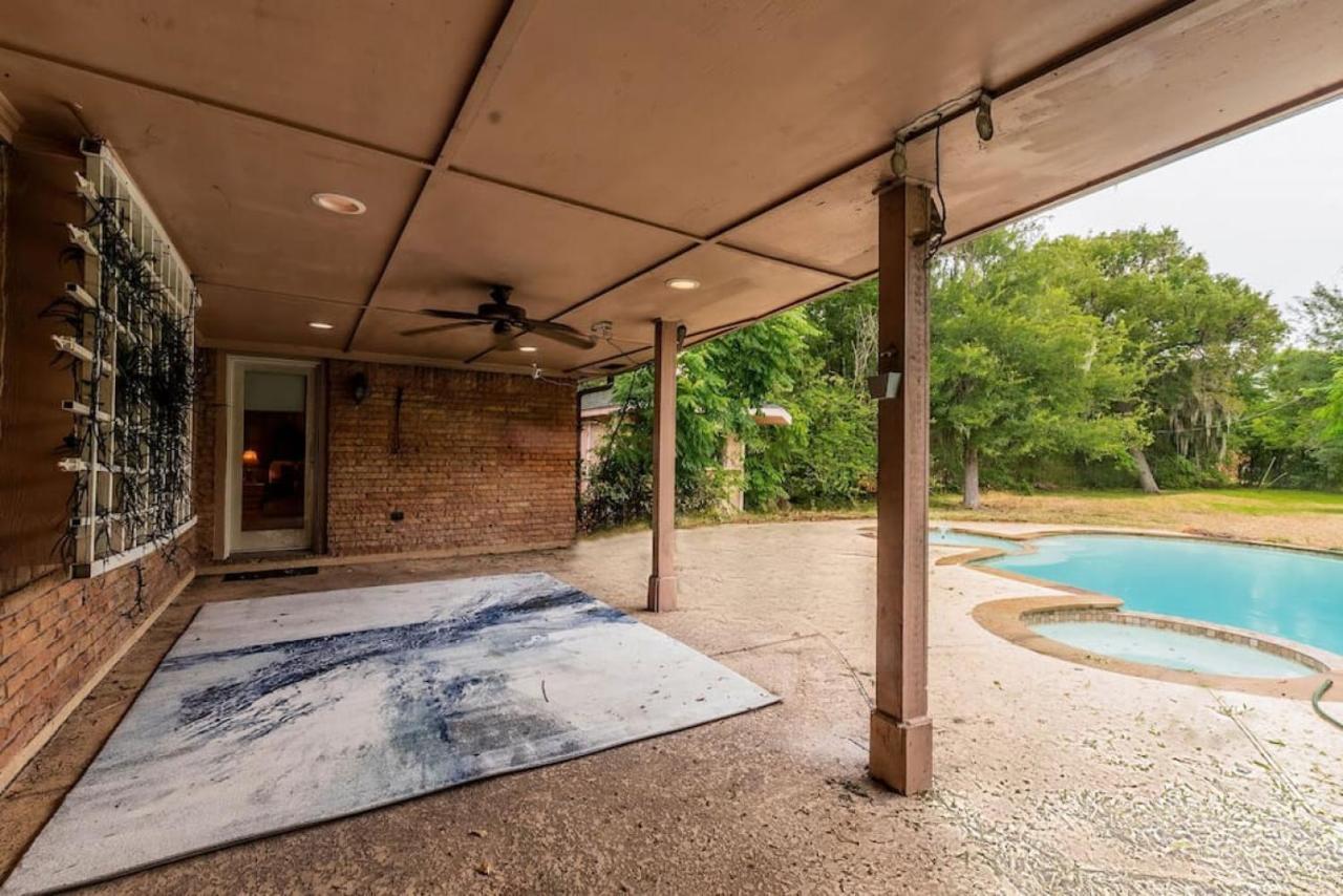 יוסטון Huge 6 Bedroom With Pool, Spa, 85 Inch Tv, Game Room מראה חיצוני תמונה